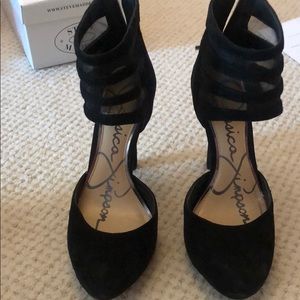 Jessica Simpson Shoes - Jessica Simpson Black suede pumps Jessica Simpson Shoes - Jessica Simpson Black suede pumps